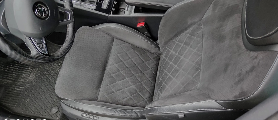 Skoda Superb cena 93600 przebieg: 92000, rok produkcji 2018 z Warszawa małe 79
